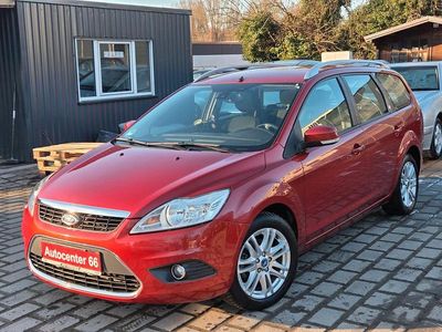 Gebraucht Ford Focus Ghia 116 PS (85 kW) 2009 Rot Limousine