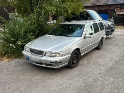 Gebraucht Volvo V70 140 PS (102 kW) 2001 Andere farben Kombi