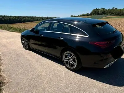 Gebraucht Mercedes CLA220 190 PS (139 kW) 2024 Schwarz Coupé