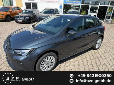 Neu Seat Ibiza Style 95 PS (69 kW) 2026 Magenticgraumet. Kleinwagen