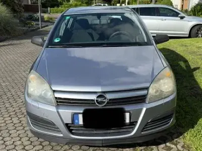Gebraucht Opel Astra 106 PS (77 kW) 2004 Grau Limousine