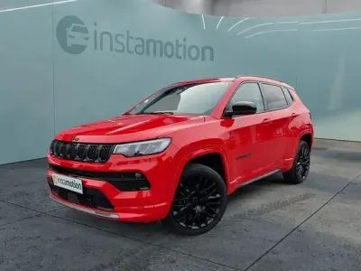 Gebraucht Jeep Compass Altitude 131 PS (96 kW) 2023 Rot SUV