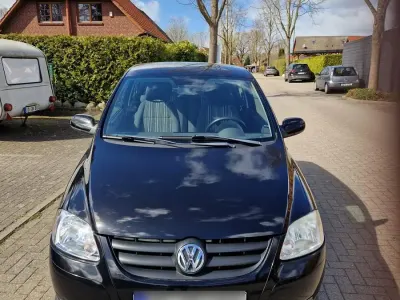 Używany VW Fox 54 KM (39 kW) 2006 Czarny Hatchback
