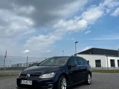 Gebraucht VW Golf VII Comfortline 116 PS (85 kW) 2016 Blau Kombi