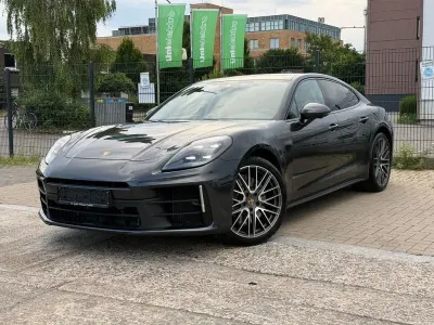 Gebraucht Porsche Panamera 4 Sport 413 PS (303 kW) 2025 Grau Kleinwagen