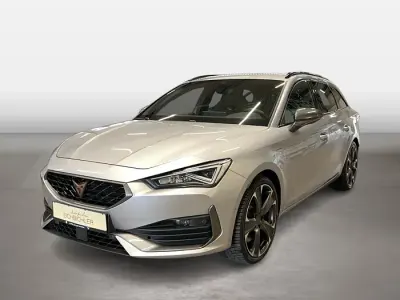 Używany Cupra Leon VZ 245 KM (180 kW) 2023 Srebrny Kombi