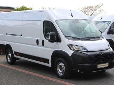 Gebraucht Peugeot Boxer 140 PS (102 kW) 2024 Weiß icy Van