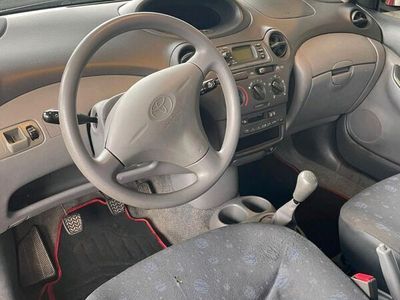 gebraucht Toyota Yaris 1.0 Neu TÜV 2026