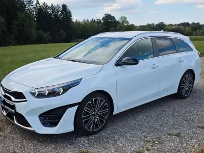 Gebraucht Kia Ceed Sportswagon GT-Line 160 PS (117 kW) 2022 Weiß Kombi