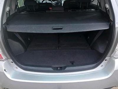 Gebraucht Toyota Verso 110 PS (80 kW) 2017 Silber Van / Kleinbus