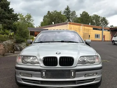 Gebraucht BMW 330 231 PS (169 kW) 2001 Silber Limousine