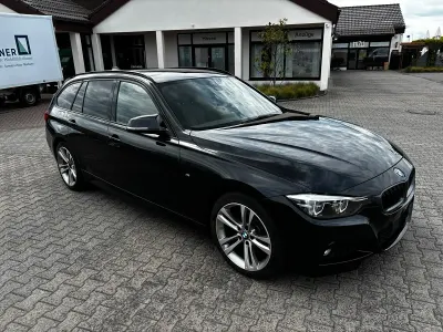 Gebraucht BMW 330 M Sport 258 PS (189 kW) 2019 Schwarz Kombi