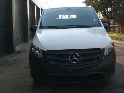 Gebraucht Mercedes Vito 114 PS (83 kW) 2018 Gelb Van