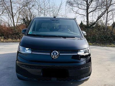 Gebraucht VW Multivan 150 PS (110 kW) 2024 Schwarz Van