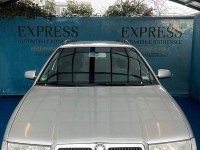 Używany Skoda Octavia Ambiente 116 KM (85 kW) 2004 Srebrny Sedan/Limuzyna