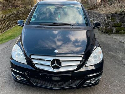 Gebraucht Mercedes B170 116 PS (85 kW) 2009 Schwarz Van / Kleinbus