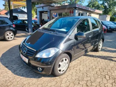 Gebraucht Mercedes A180 Edition 109 PS (80 kW) 2010 Schwarz Van / Kleinbus