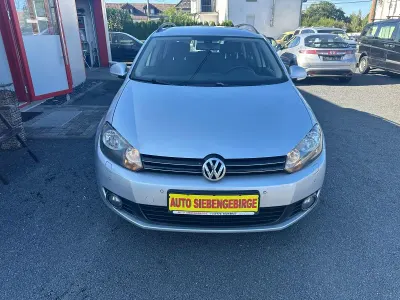Gebraucht VW Golf VI Comfortline 105 PS (77 kW) 2012 Silber Kombi