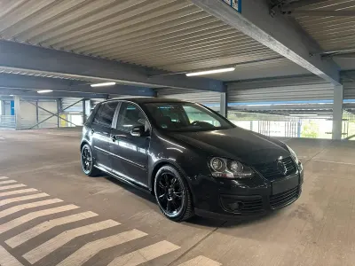 Gebraucht VW Golf IV GT 140 PS (102 kW) 2005 Schwarz Limousine