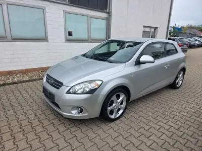 Gebraucht Kia Ceed EX 126 PS (92 kW) 2009 Grau Kleinwagen