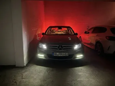 Gebraucht Mercedes C180 Avantgarde 156 PS (114 kW) 2013 Grau Limousine
