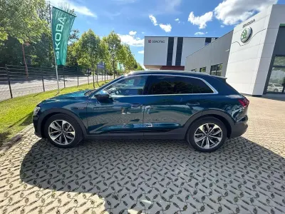 Gebraucht Audi e-tron 230 kW (313 PS) 2020 Blau SUV