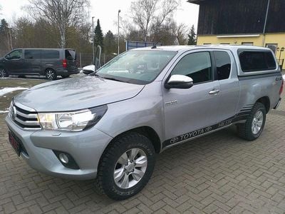 Gebraucht Toyota HiLux 150 PS (110 kW) 2018 Silber Abholung