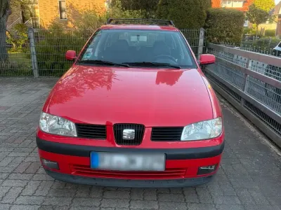 Occasion Seat Cordoba 75 PK (55 kW) 2000 Rood Stationwagen