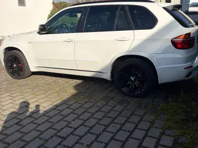Gebraucht BMW X5 Sport Line 306 PS (225 kW) 2012 Weiß SUV
