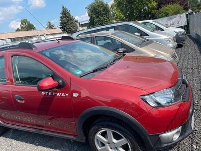Gebraucht Dacia Sandero Stepway 90 PS (66 kW) 2016 Rot Kleinwagen