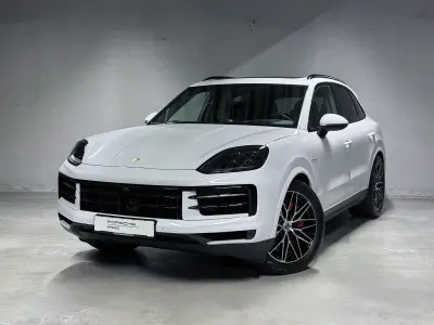 Gebraucht Porsche Cayenne S E-Hybrid 519 PS (381 kW) 2025 Weiß SUV