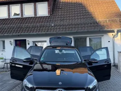 Gebraucht Mercedes 220 170 PS (125 kW) 2017 Schwarz SUV