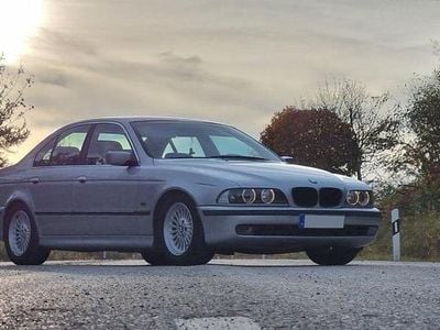 Silber Gebraucht 1997 BMW 528 Limousine | 3.000 € (Guter Preis)