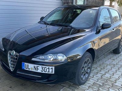 Gebraucht Alfa Romeo 147 105 PS (77 kW) 2009 Schwarz Kleinwagen