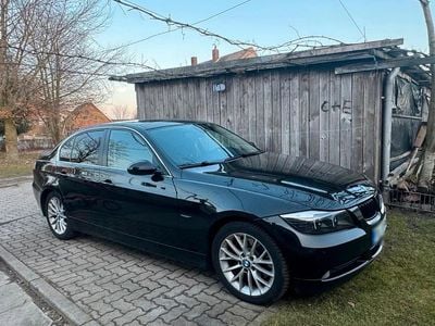 Second-hand BMW 325 197 CP (144 kW) 2008 Negru Berlinǎ