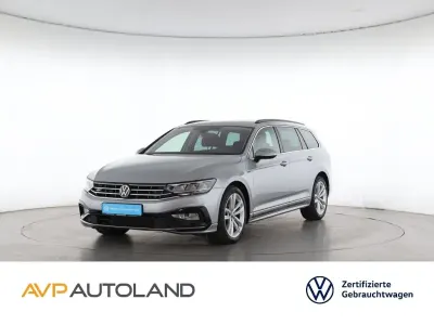Gebraucht VW Passat R-line 200 PS (147 kW) 2023 Pyrit silber Kombi
