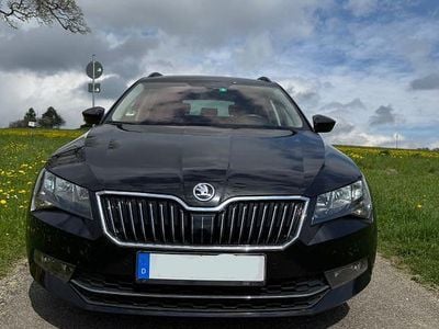 Second-hand Skoda Superb Active 120 CP (88 kW) 2019 Negru Break