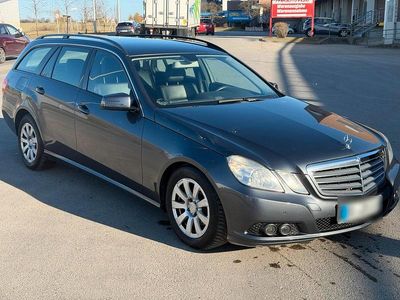 Usata Mercedes E200 136 CV (100 kW) 2011 Marrone Station wagon