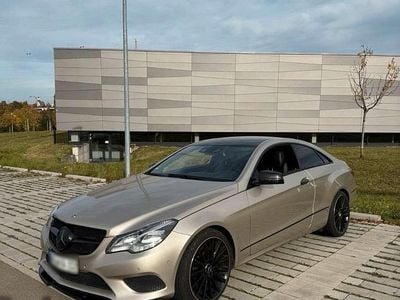 Usata Mercedes E250 211 CV (155 kW) 2014 Beige Coupé