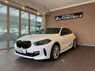 Weiß Gebraucht 2024 BMW 118 M Sport Kleinwagen | 37.890 €