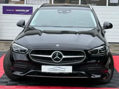 Gebraucht Mercedes C300e 204 PS (150 kW) 2022 Schwarz/baltic black Kombi