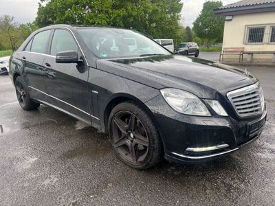 gebraucht Mercedes E250 E-Klasse Lim. E 250 CDI BlueEfficiency