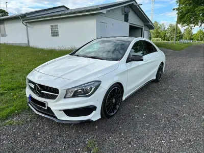 Gebraucht Mercedes CLA250 AMG line 211 PS (155 kW) 2013 Weiß Coupé