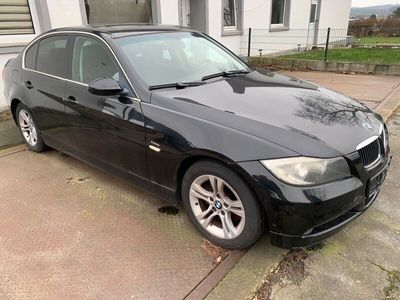 gebraucht BMW 325 i E90 Limosine Tüv 1 Jahr noch