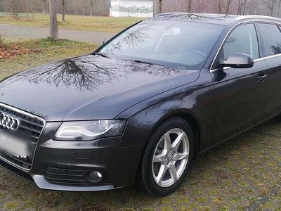 Grau Gebraucht 2010 Audi A4 Comfort Kombi | 7.550 € (Teuer)