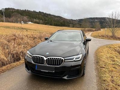 Second-hand BMW 520 Performance 197 CP (144 kW) 2024 Negru Break