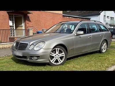 Mercedes E320