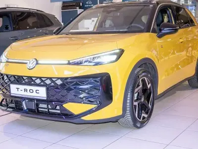 Nuova VW T-Roc R-line 150 CV (110 kW) 2026 Giallo SUV