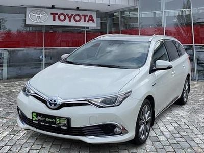 Gebraucht Toyota Corolla Comfort 136 PS (100 kW) 2016 Weiß Kombi