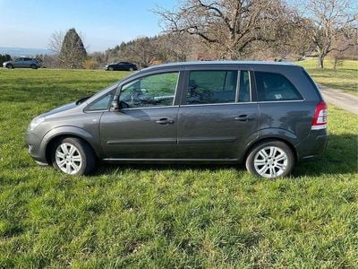 Gebraucht Opel Zafira Innovation 140 PS (102 kW) 2009 Grau Van / Kleinbus